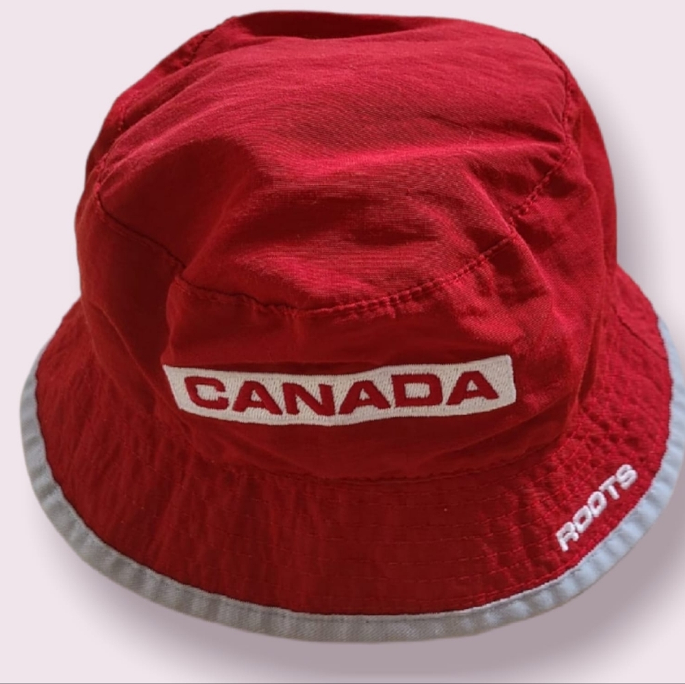 Roots red bucket style summer hat